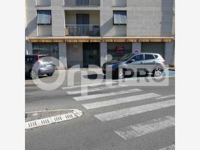 Vente locaux professionnels 125m² à Manosque
