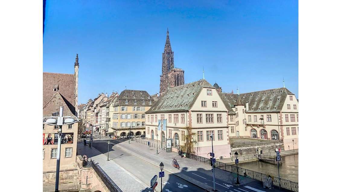 AV locaux 266m² R+2 à Strasbourg Petite France