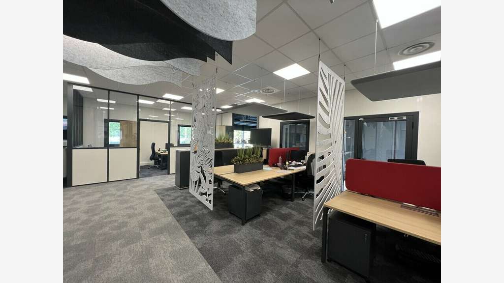 Bureaux de 775m² à vendre à Loriol sur Drôme