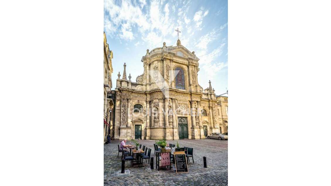 Cède DAB local 80m² Bordeaux rue Pas Saint Georges