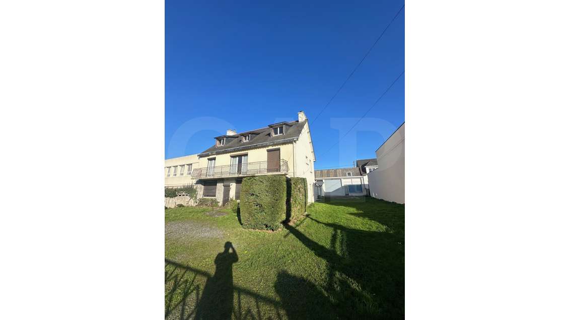 Vente maison avec entrepôt à Saint-Brieuc