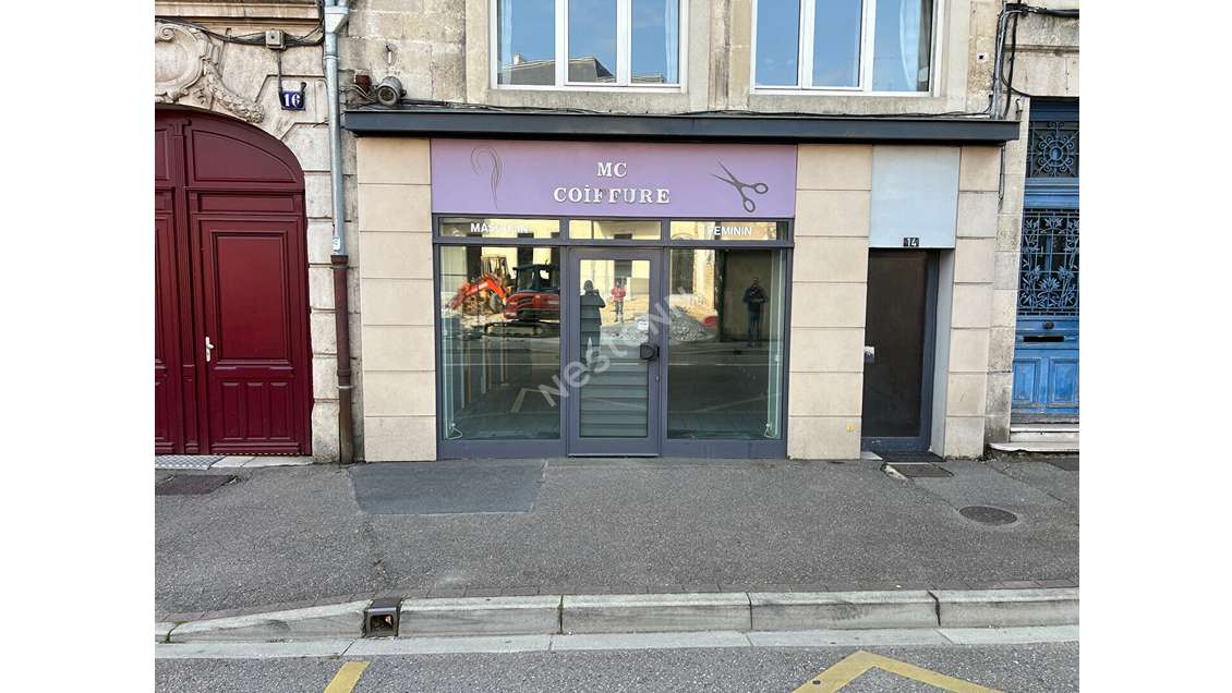 Vente murs commerciaux 71m² à Verdun axe passant