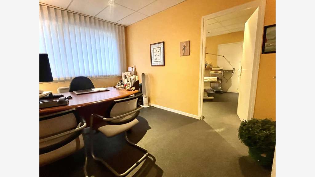 Vente murs commerciaux empl exceptionnel à Annecy