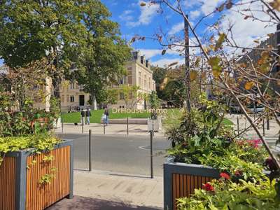 Vente murs commerciaux loués à Montrouge
