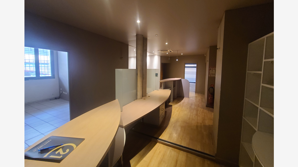 Vente murs commerciaux 227m² à Lunel centre