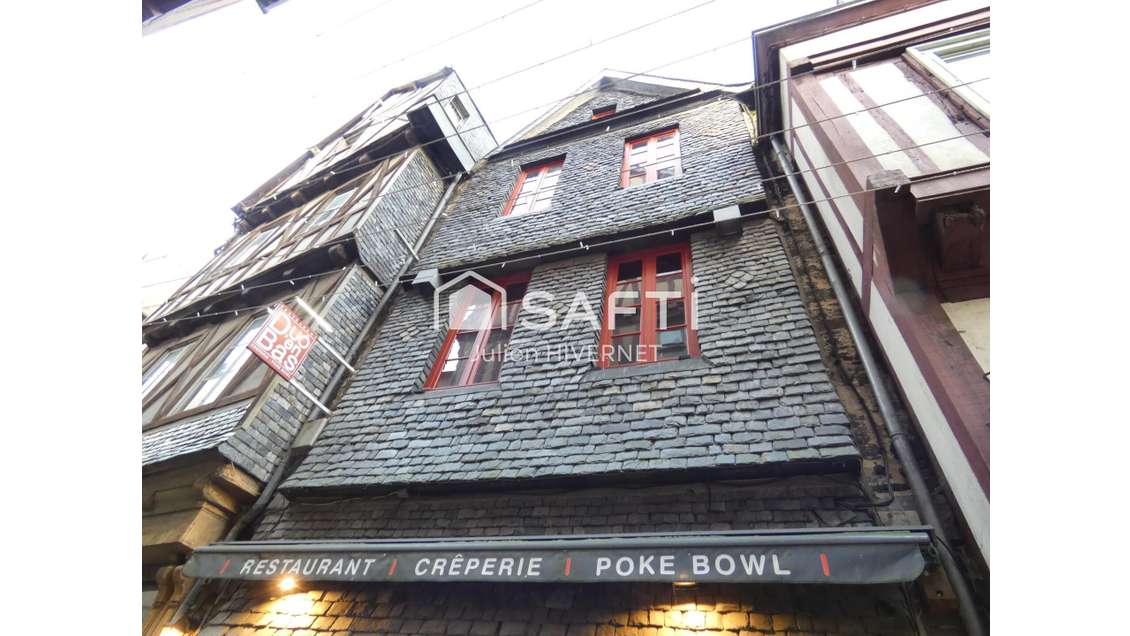 Vente murs commerciaux avec appartement à Morlaix 