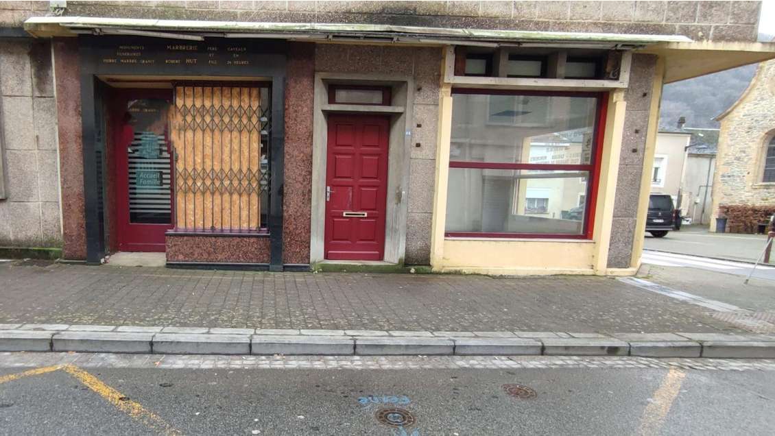 Vente murs commerciaux 81m² à Nouzonville