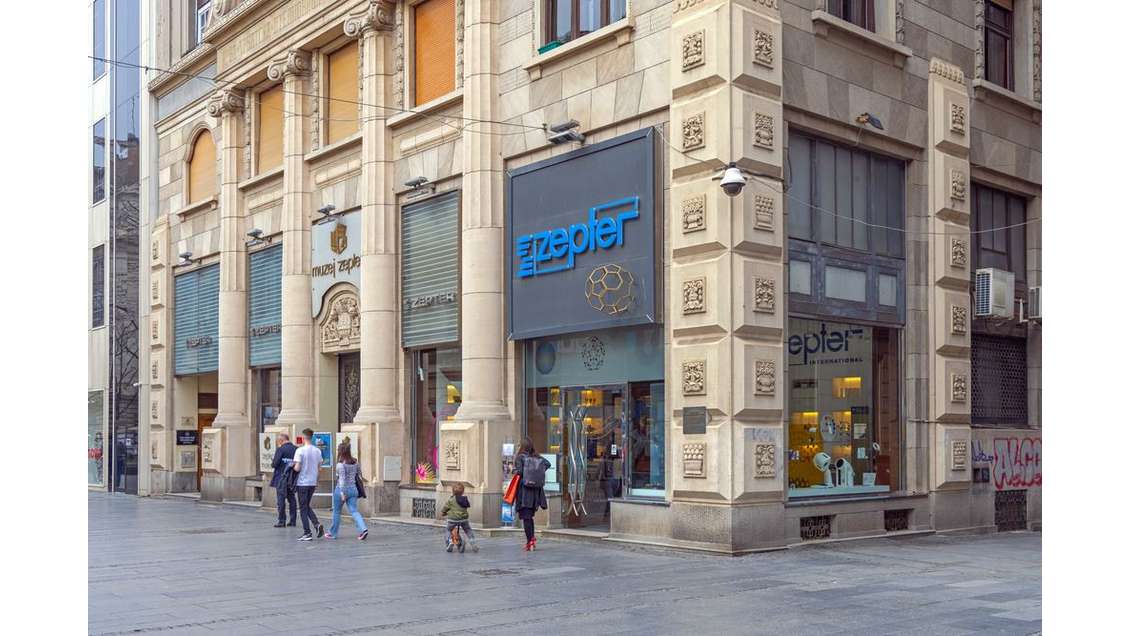 Murs commerciaux occupés à céder à Nîmes centre 