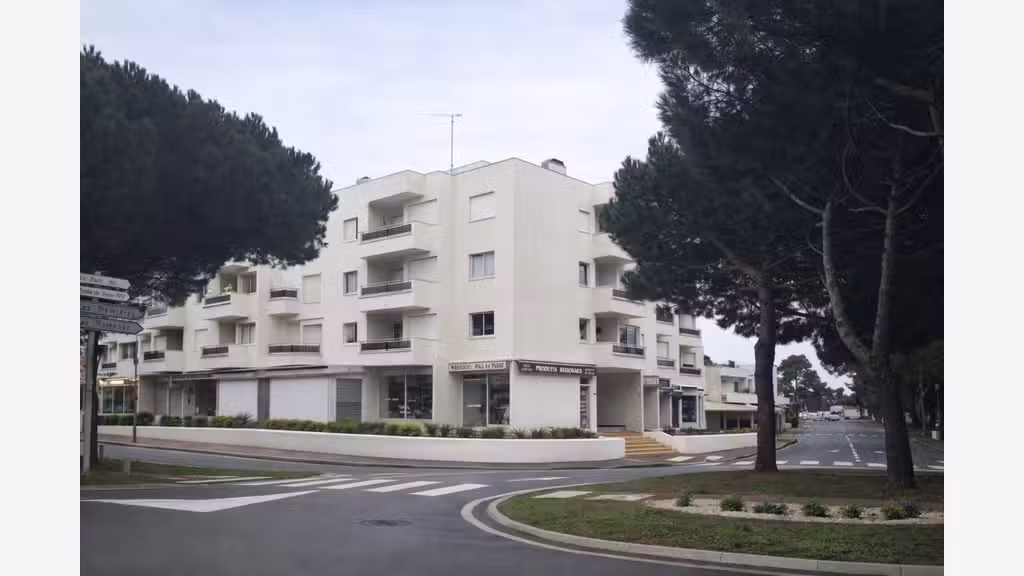 A vendre murs commerciaux occupés à La Palmyre