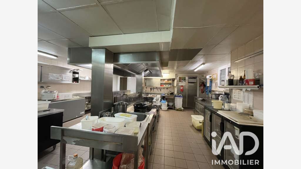 Vente murs restaurant occupés à Nanterre