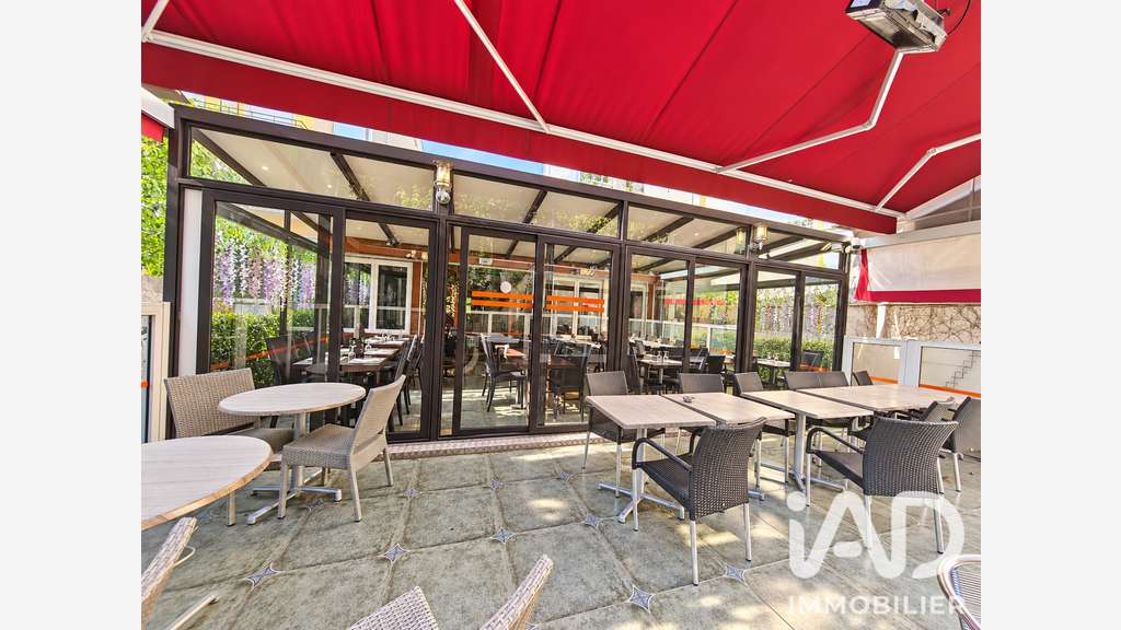 Vente murs restaurant occupés à Nanterre