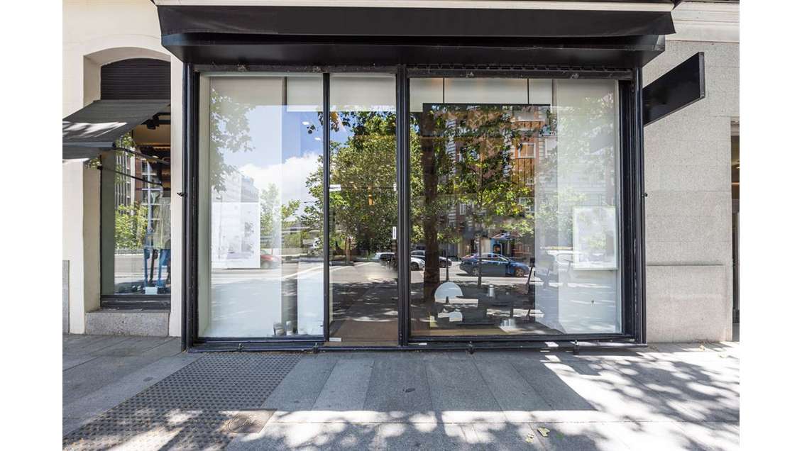 Murs occupés à vendre au centre-ville de Nîmes