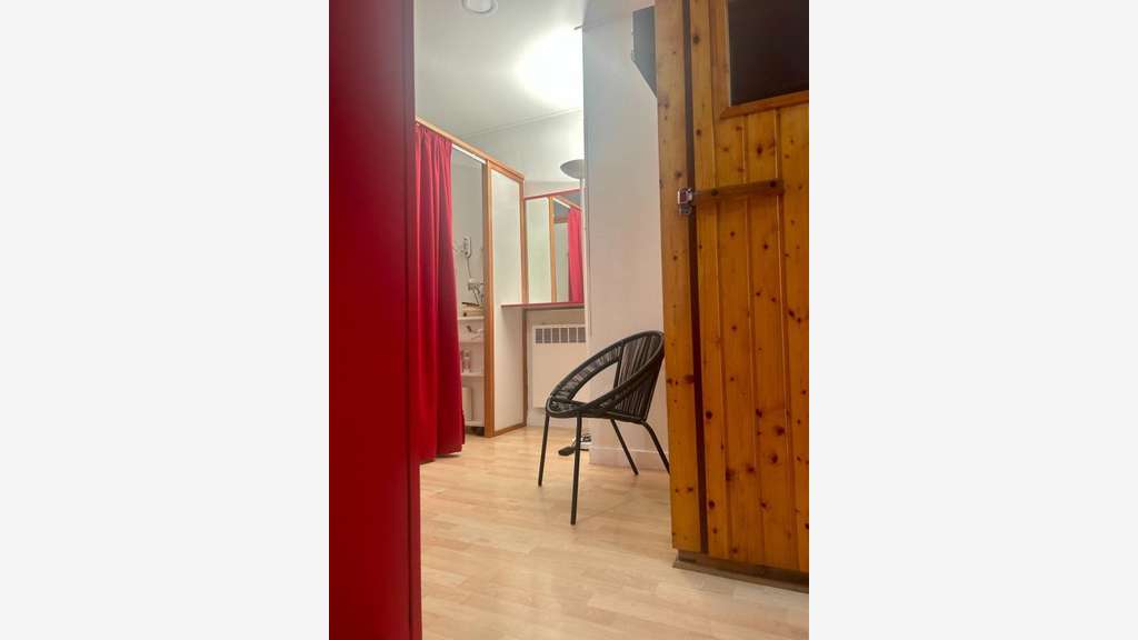 A vendre murs loués 51m² Paris 17e Plaine Monceau