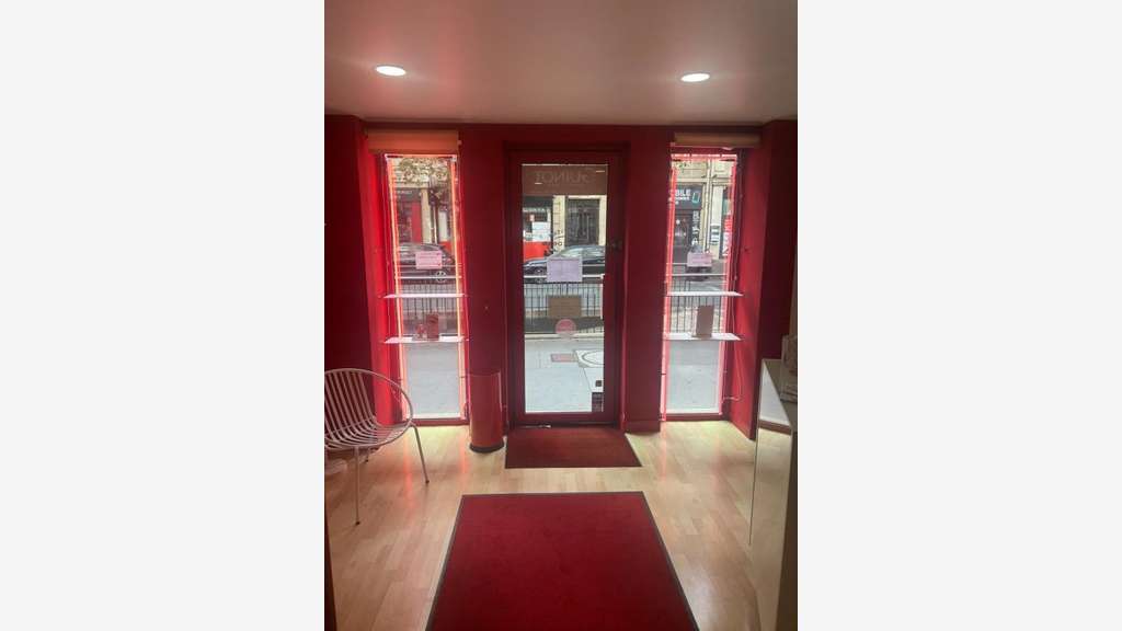 A vendre murs loués 51m² Paris 17e Plaine Monceau