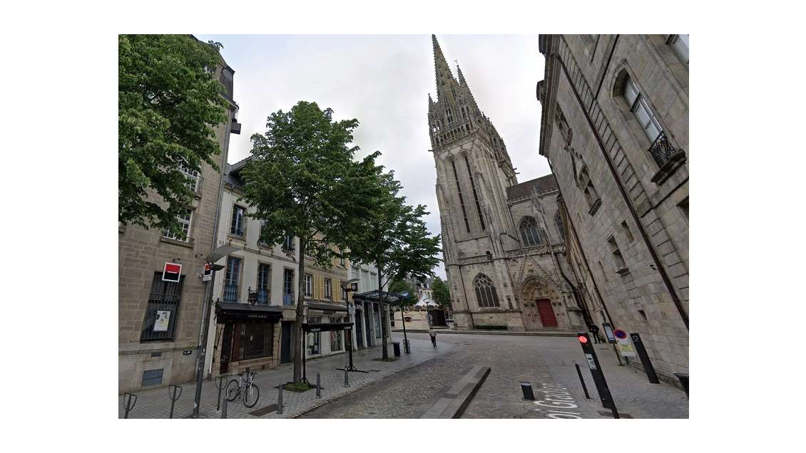 AV murs commerciaux empl N°1 à Quimper Cathédrale