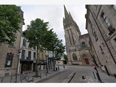 AV murs commerciaux empl N°1 à Quimper Cathédrale