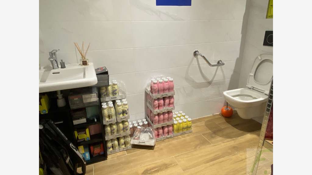 Vente local commercial 70m² à Aix-les-bains