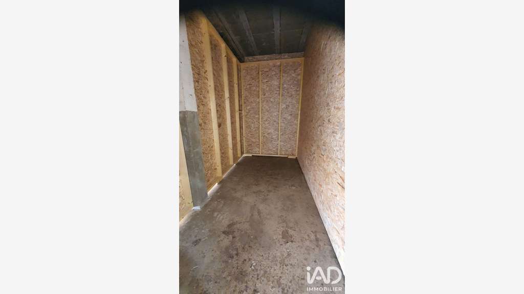Vente murs commerciaux 950m² à Rives-du-Couesnon