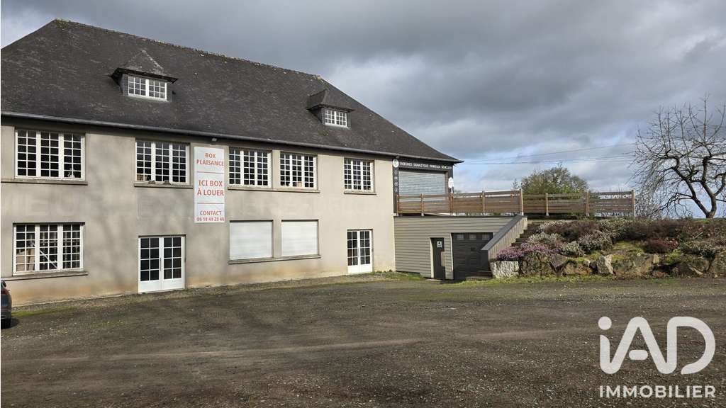 Vente murs commerciaux 950m² à Rives-du-Couesnon