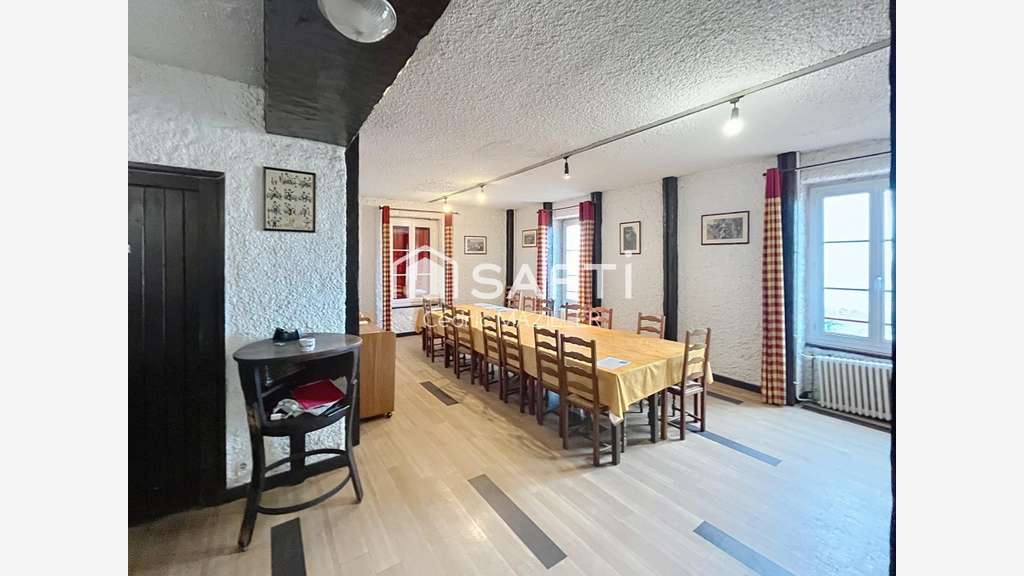 Murs commerciaux 800m² St-Georges-de-Renens RN6 