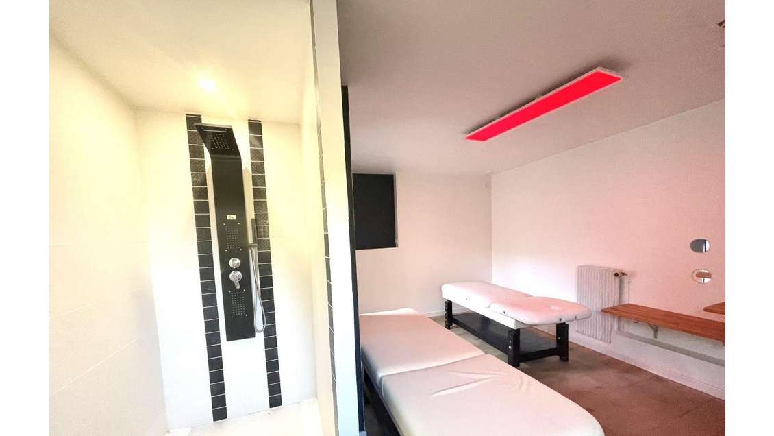 Vente murs commerciaux 120m² à Saint-Vrain