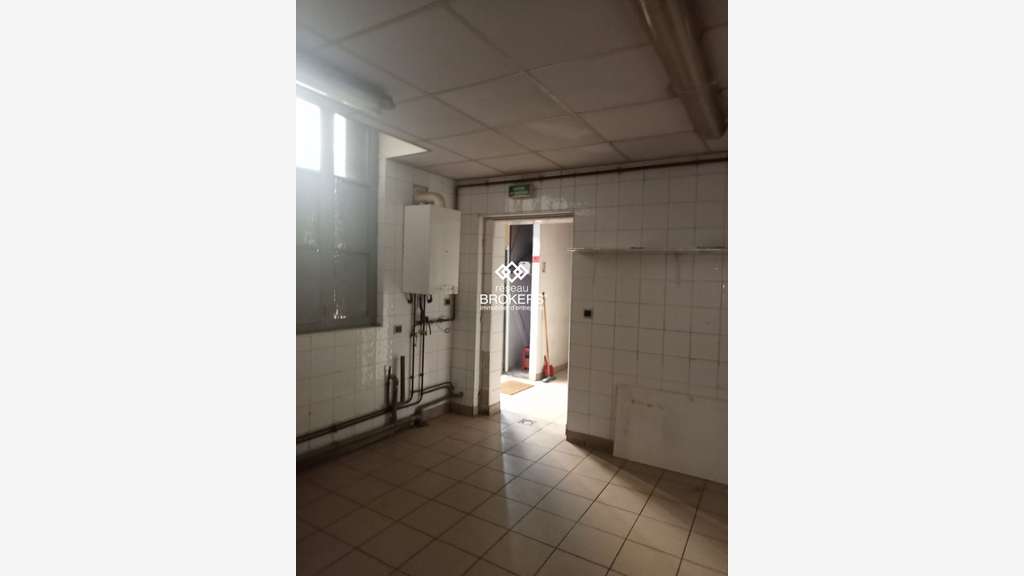 Vente murs commerciaux 128m² à Tarbes proche Gare