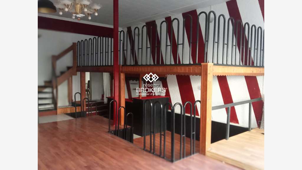 Vente murs commerciaux 128m² à Tarbes proche Gare