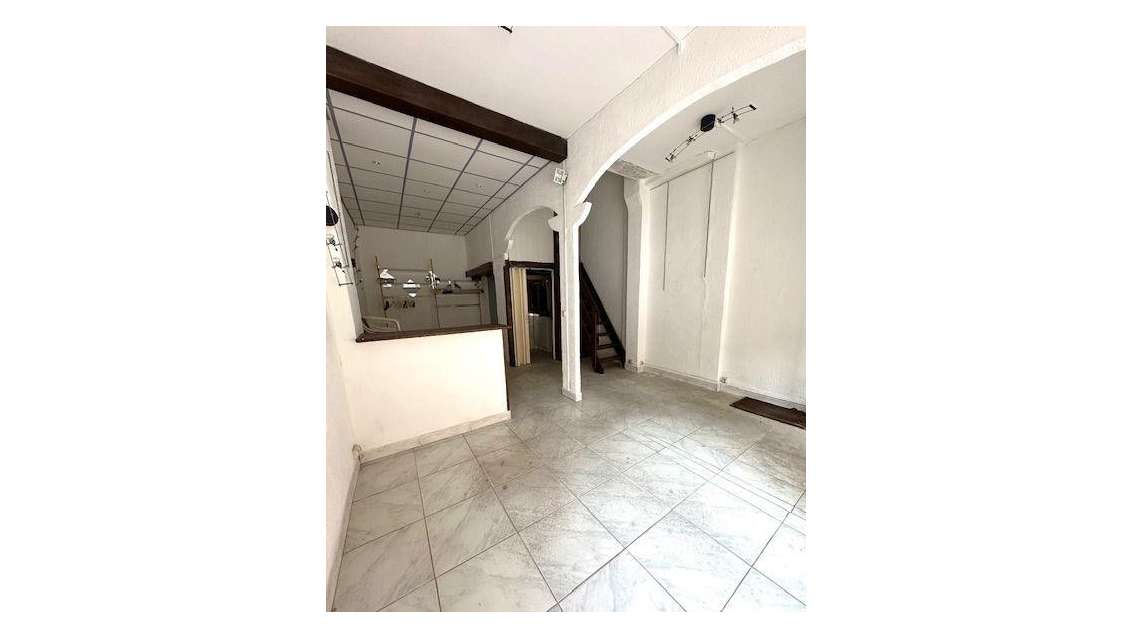 Vente murs commerciaux 30m² à Toulon proche Mayol