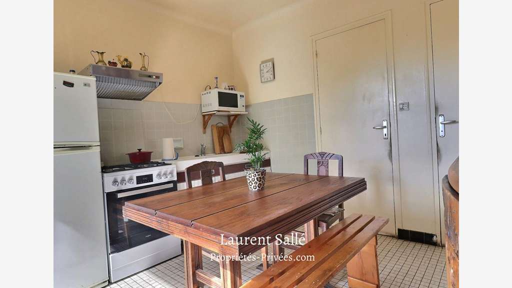 Vente murs commerciaux centre-bourg de Pluherlin