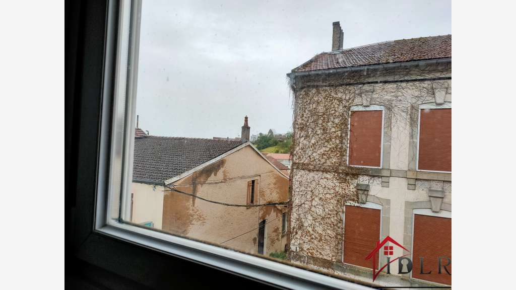 Vente immeuble  147m² à Bourbonne-les-Bains