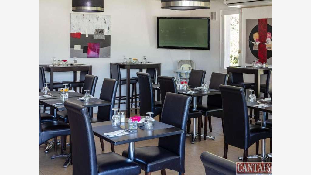 Vente murs hôtel restaurant 3 *** dans la Drôme