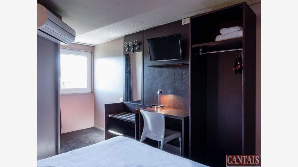 Vente murs hôtel restaurant 3 *** dans la Drôme