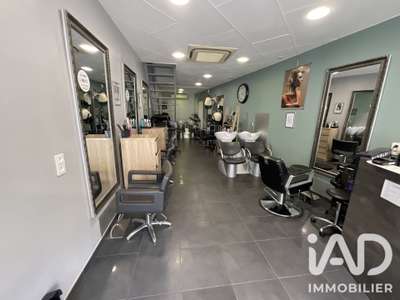 Vente murs local commercial 75m² à Somain