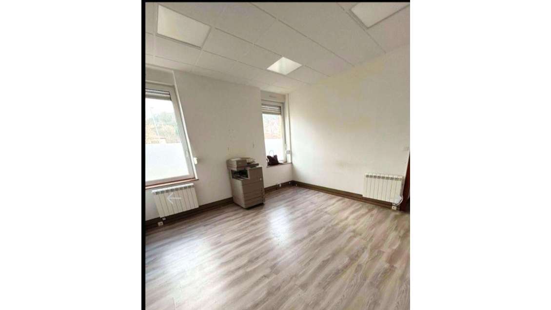 Vente stockage et bureaux 444m² à Nilvange