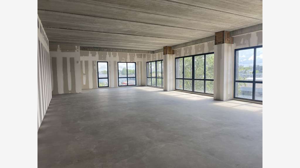 Vente bureaux neufs 800m² à Angers Saint Serge