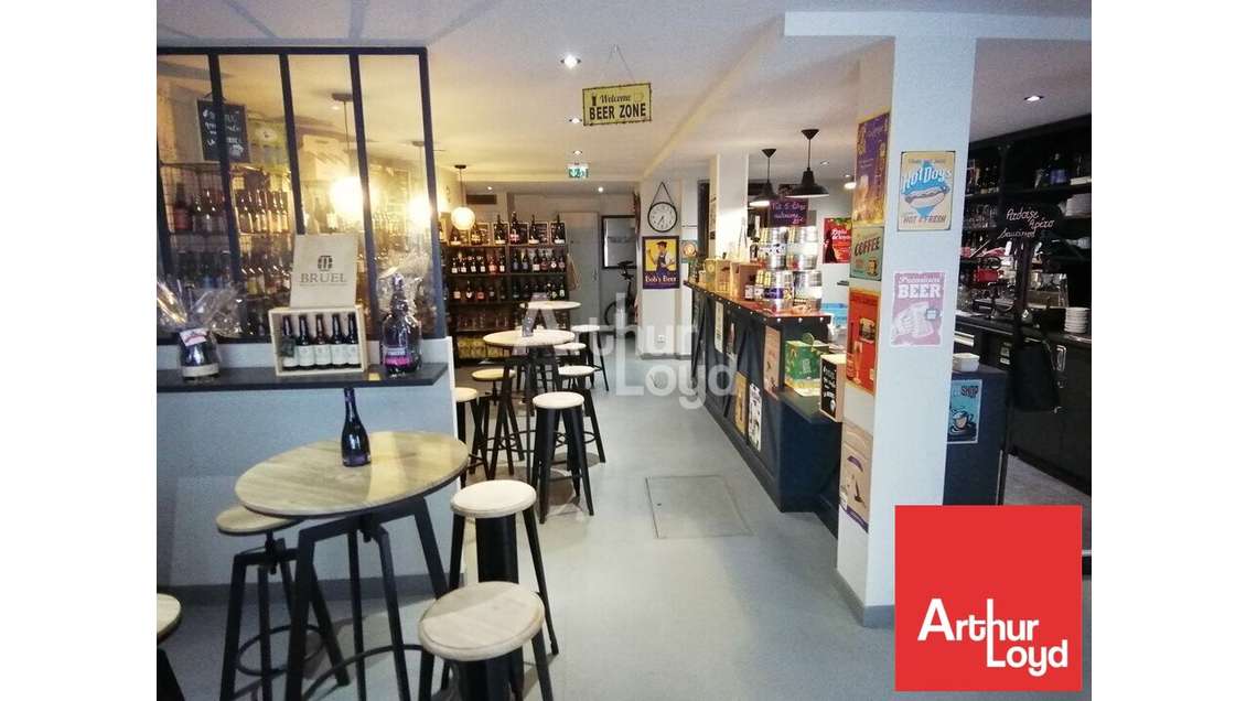 Vente local commercial 150m² hyper centre Niort