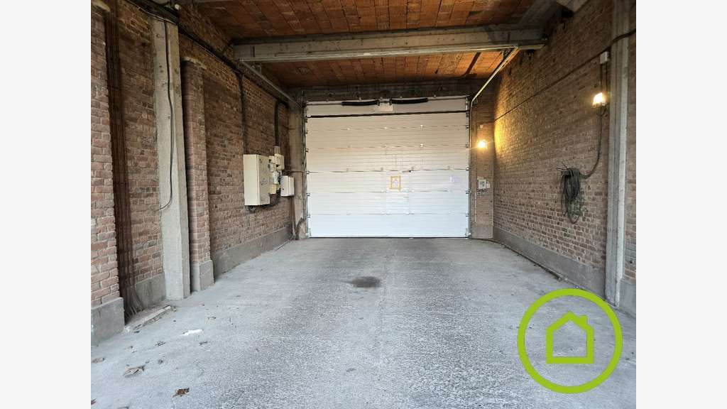 AV place de parking rue Bayart à Armentières