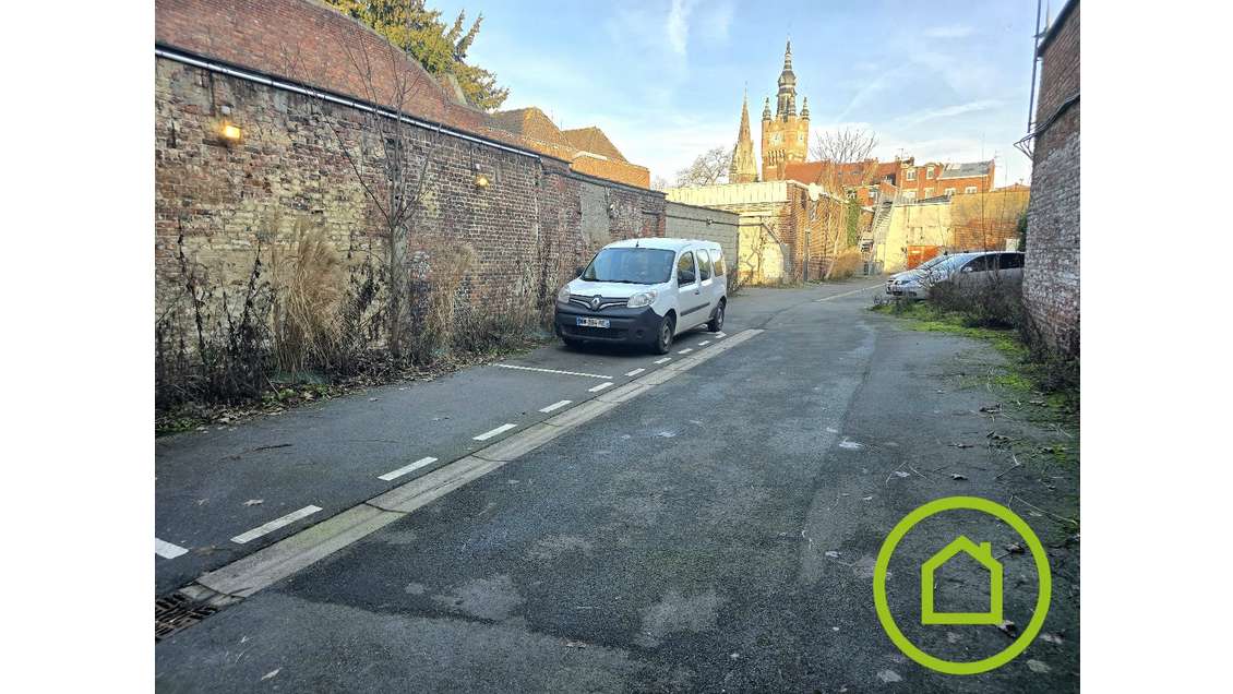 AV place de parking rue Bayart à Armentières