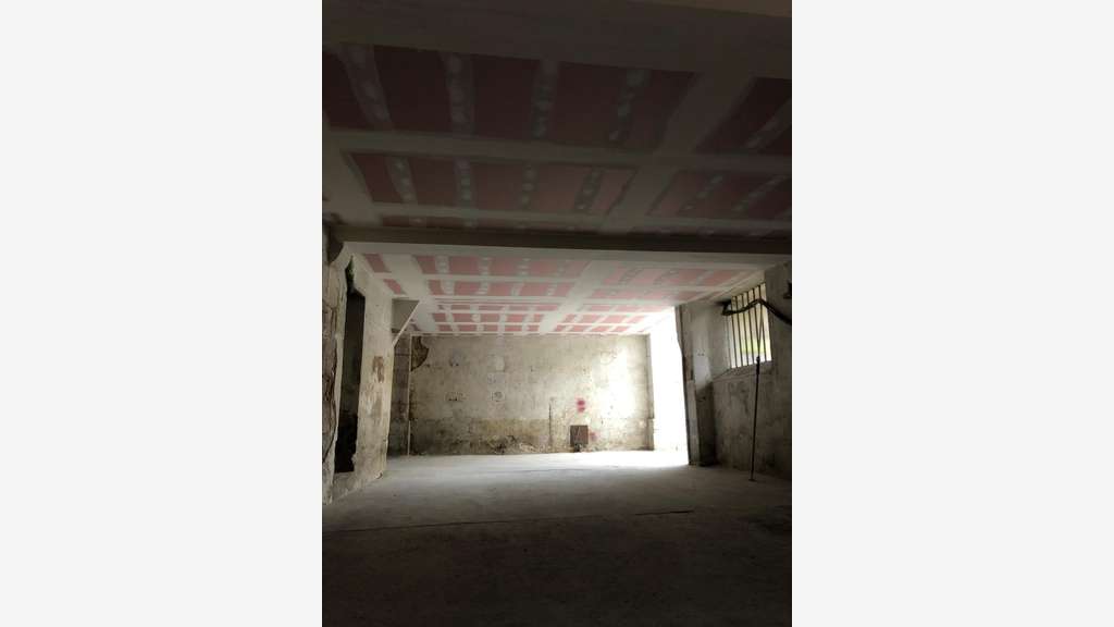 Vente garage stockage 177m² à Auxerre