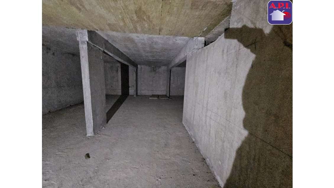 AV  place de parking souterraine station Bonascre