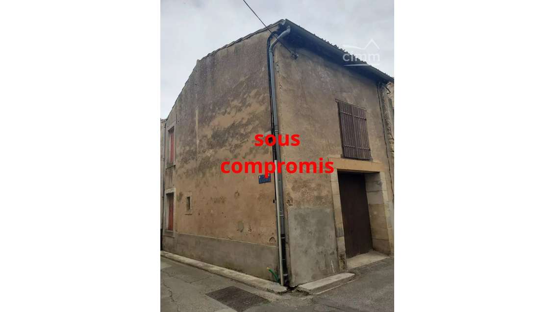 A vendre garage sur deux niveaux à Couiza