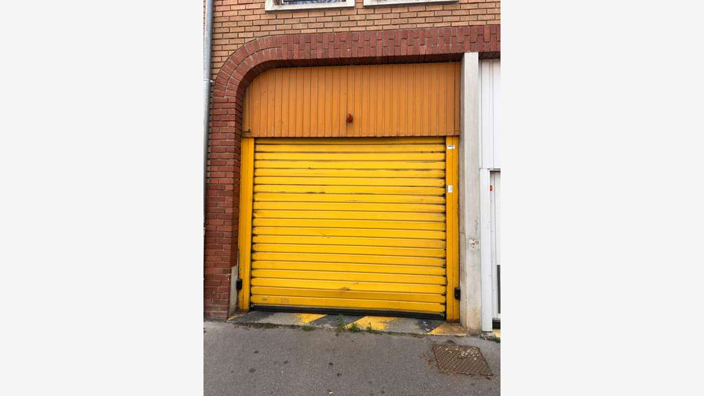 Place de parking sous terrain
