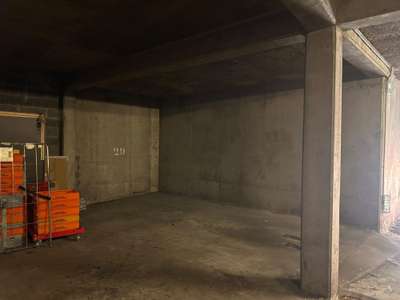 Place de parking sous terrain