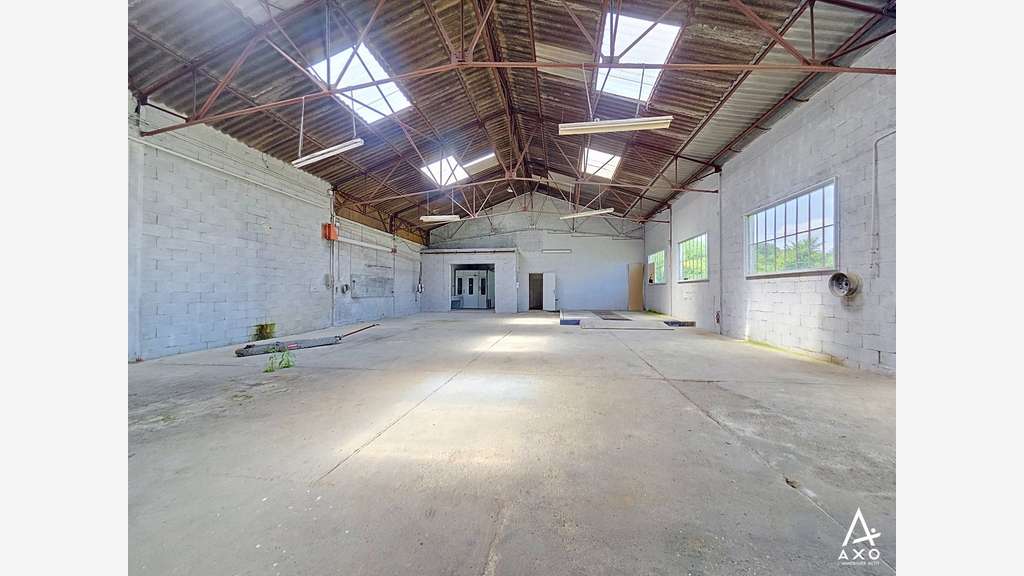 Cède ens immo concession ou garage 891m² à Samadet