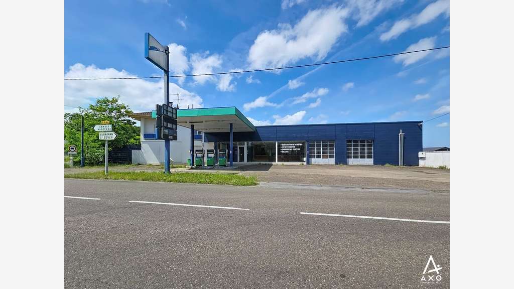 Cède ens immo concession ou garage 891m² à Samadet