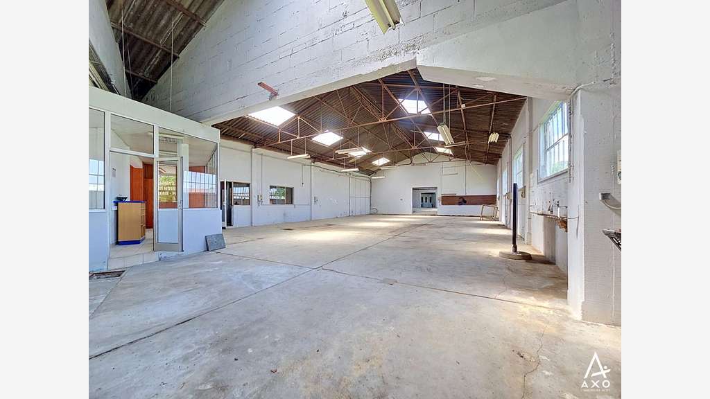 Cède ens immo concession ou garage 891m² à Samadet