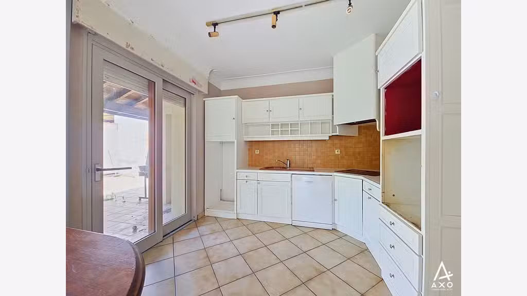 AV ensemble immobilier pour garage à Samadet