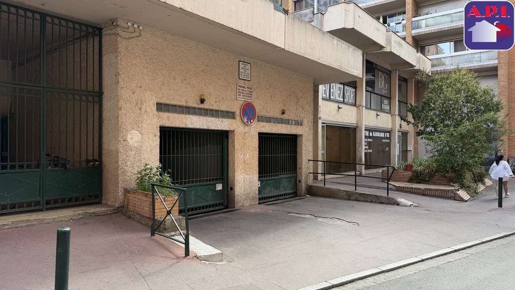 PLACE DE PARKING À VENDRE  TOULOUSE CENTRE  PROC