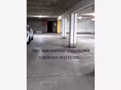 Parking à Villeurbanne
