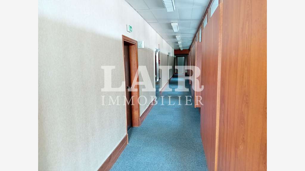 Plateau de bureaux R+1 à vendre à Alençon